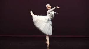 Meet Stephanie Kurlow: The World's First Hijabi Ballerina | Grazia Middle  East